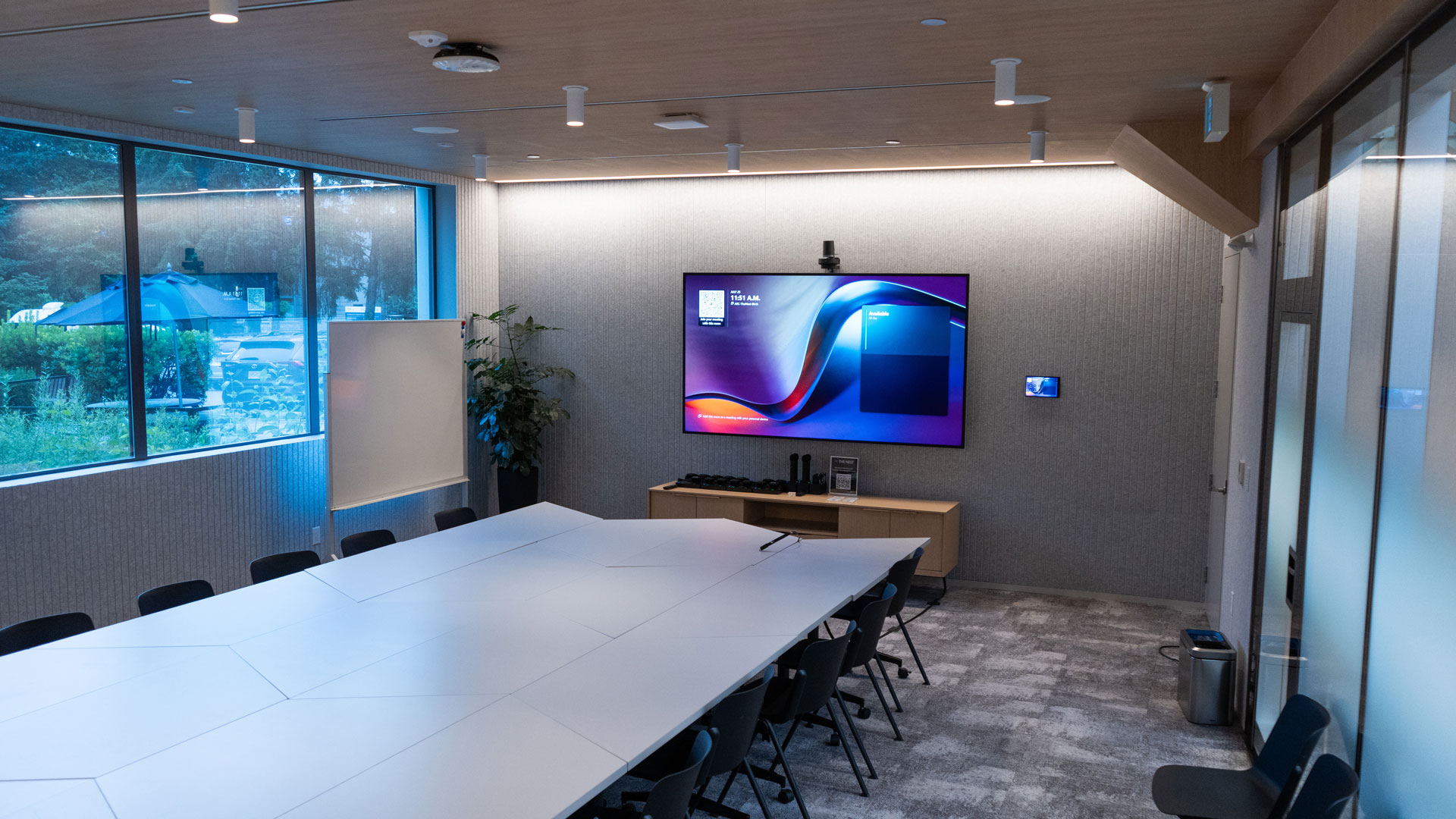 Hush_Etch-9_ArcTeryx_Office-11