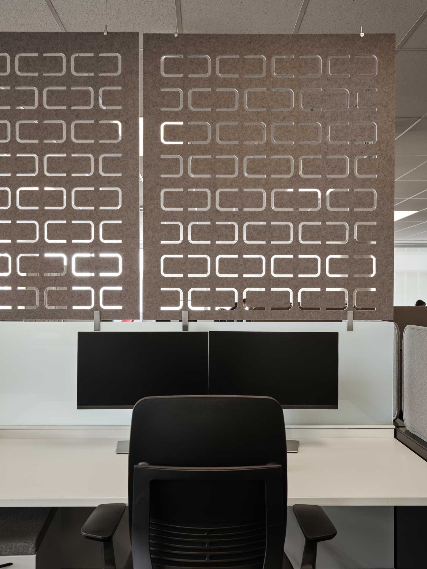 Hush_Dividers_Cira